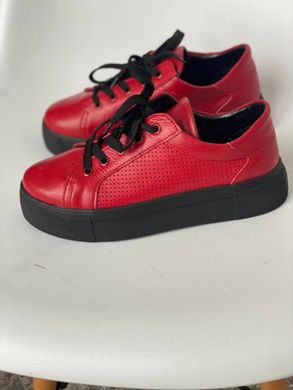 Красные кроссовки, кеды из натуральной кожи