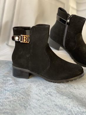 Черные демисезонные ботинки на каблуке